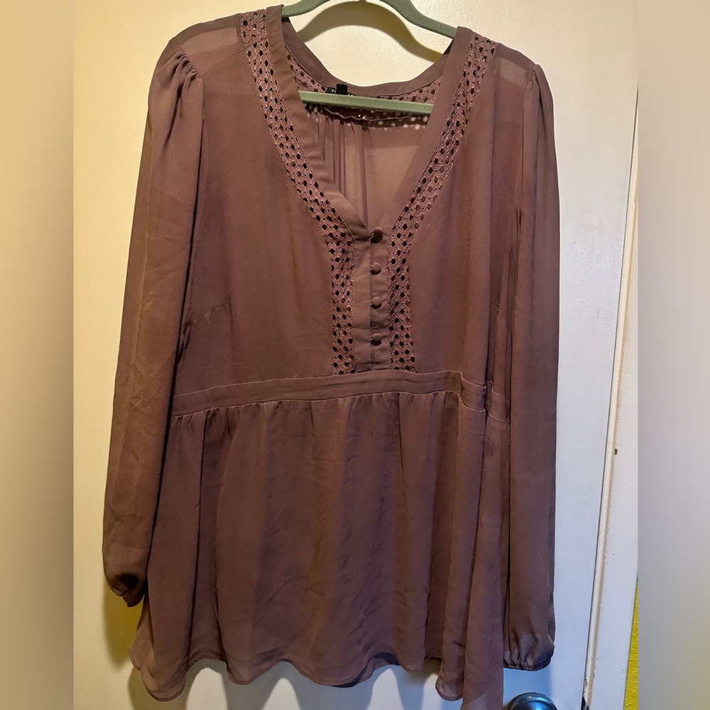 Torrid Mauve Purple Lace Chiffon Blouse, Size 3